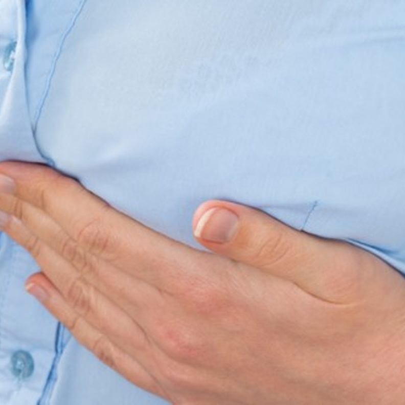 وجود إفرازات في الثدي يكون بسبب الورم الحميدي