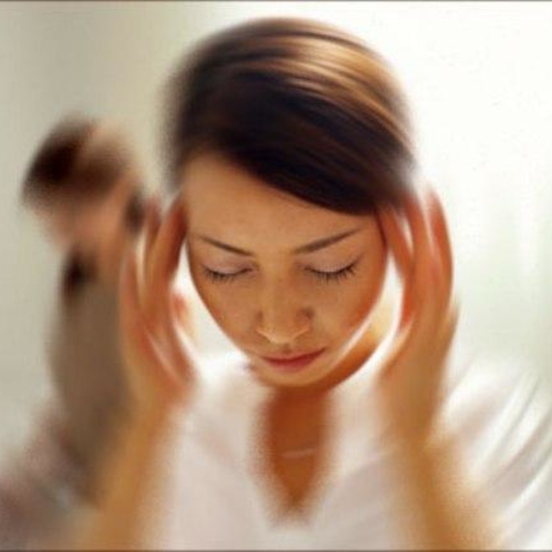 الشعور بالدوار اول علامات الاغماء