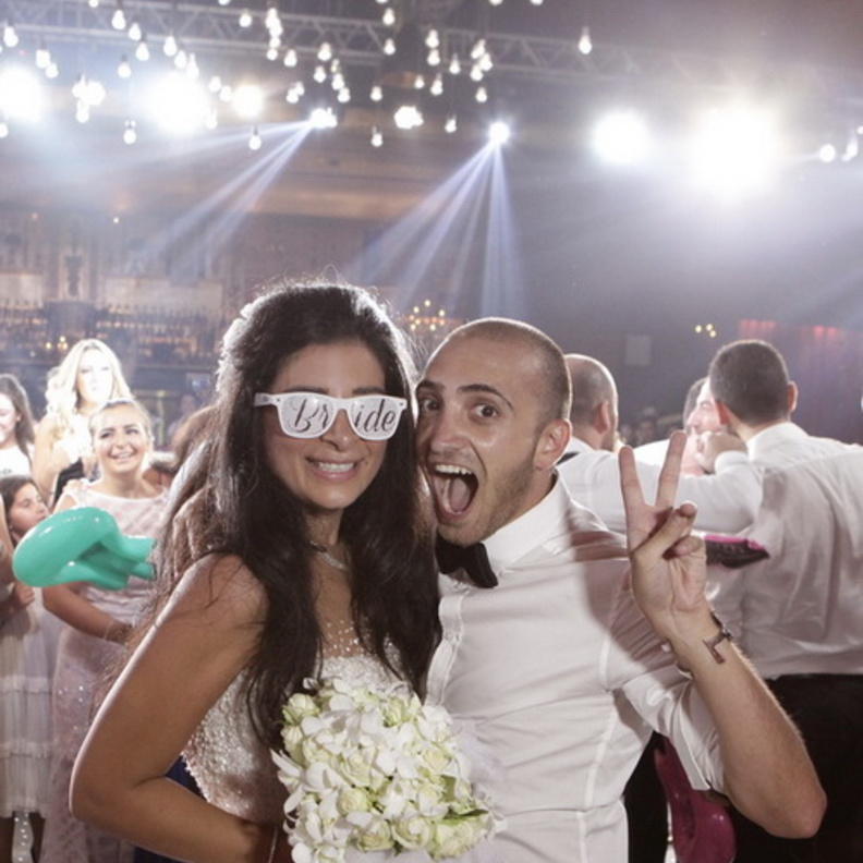 زفافك في نهاية العام تشويق وجنون