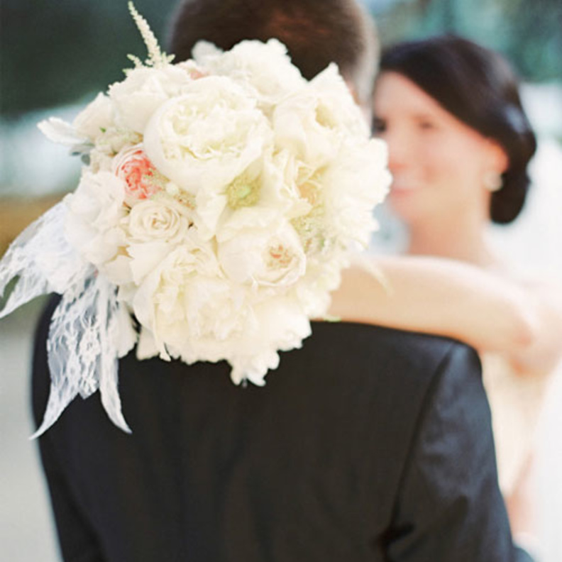 طرق رائعة لاستخدام الزهور كزينة للزفاف