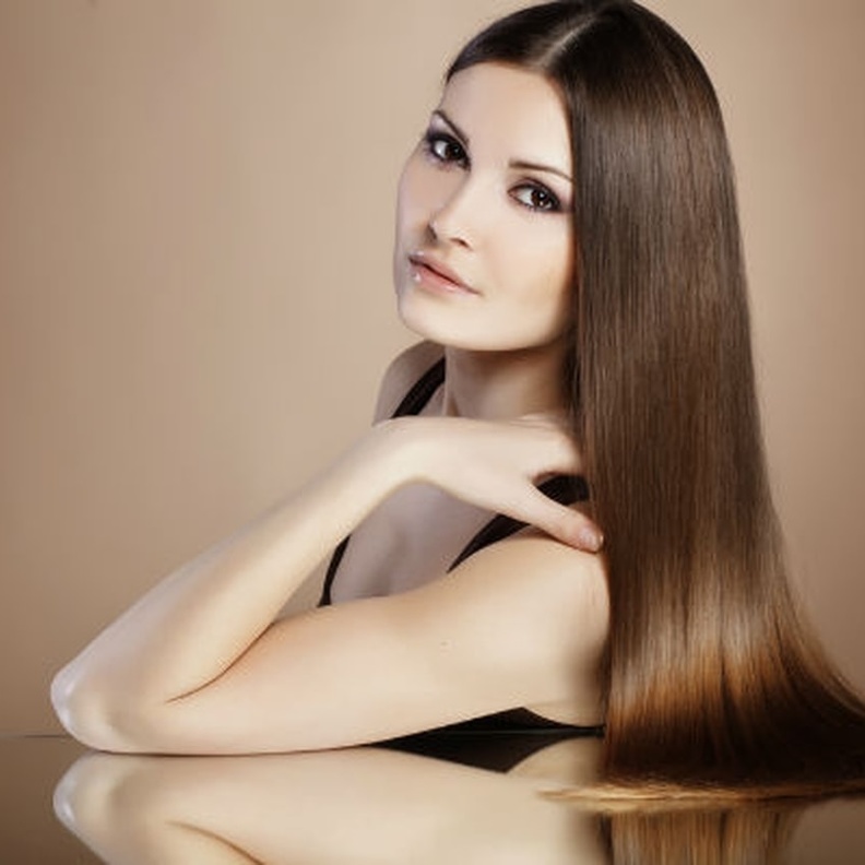 زيت الافوكادو يمنع تساقط الشعر ويحفز نموه