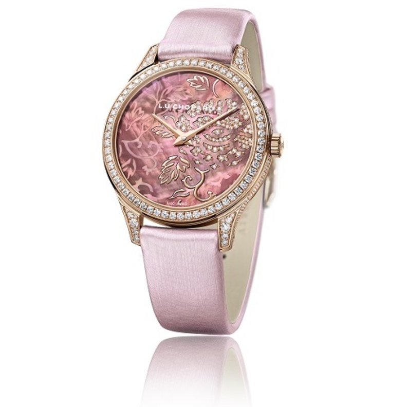 ساعات شانيل من مجموعة Boyfriend بجلد التمساح