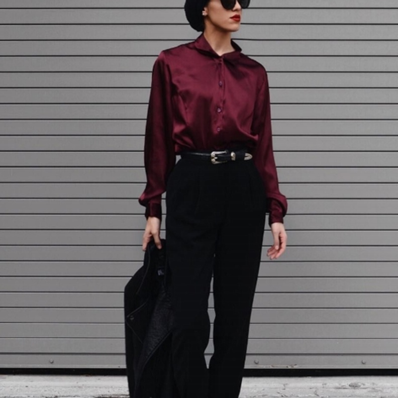 سالي عاشور بالاسود والبوردو