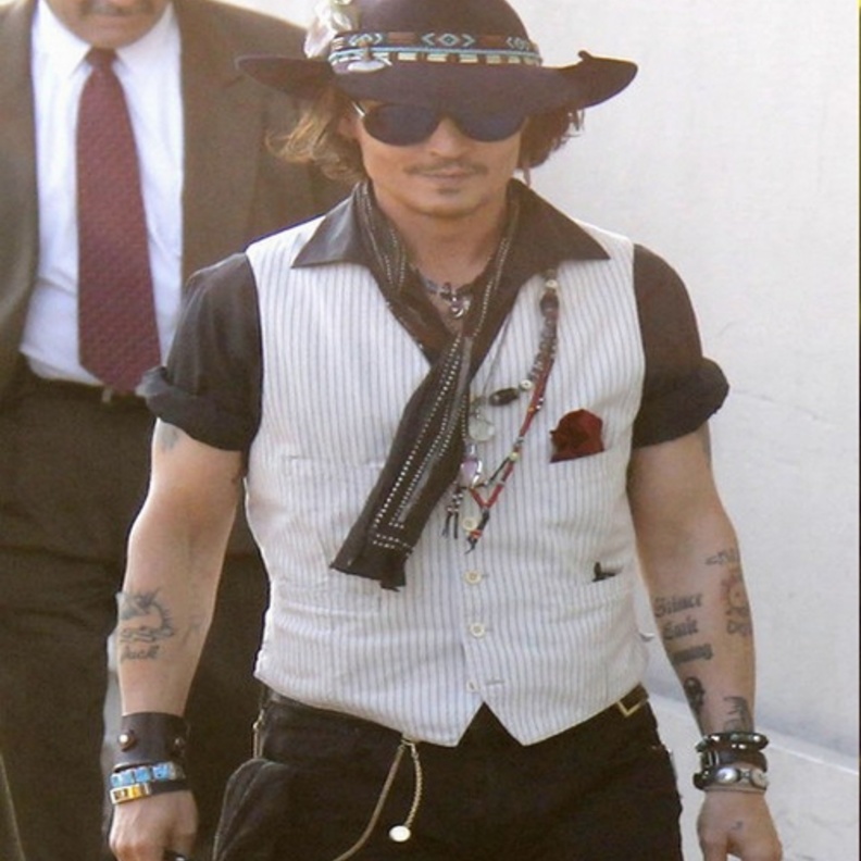 Image iconجوني بجينز وبلايزر 1990