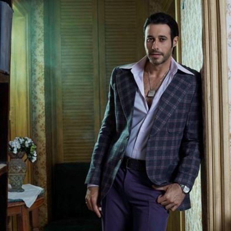 صلاح السعدني يرسل رسالة امتنان لوالدته