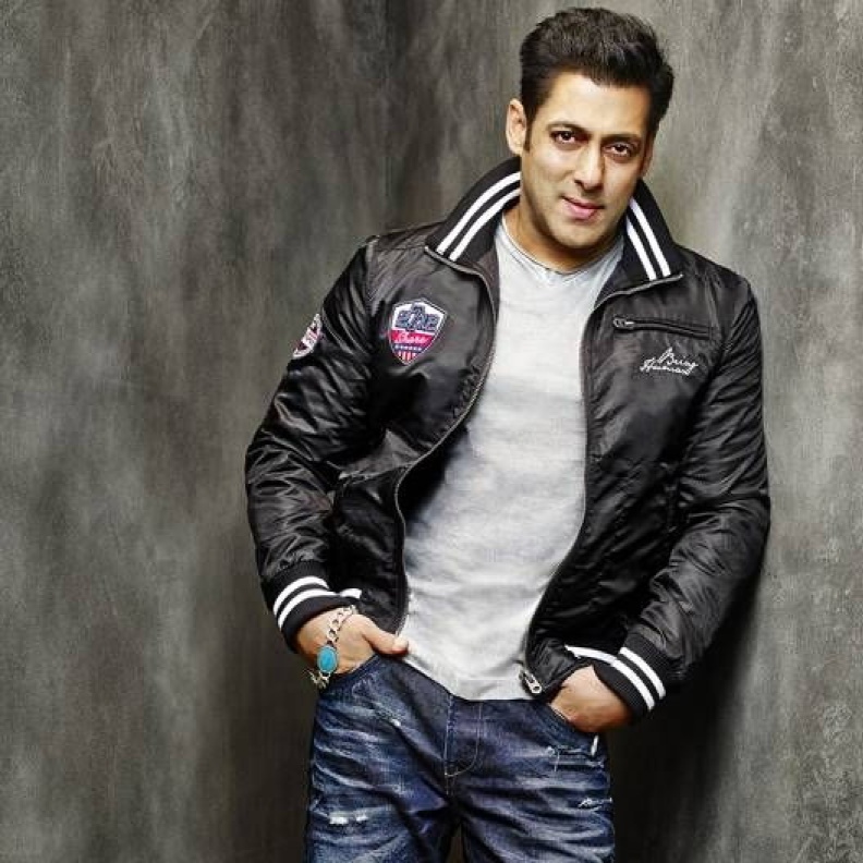 سلمان خان أيقونة الأناقة في بوليوود لا يرتاح في أزياءه!