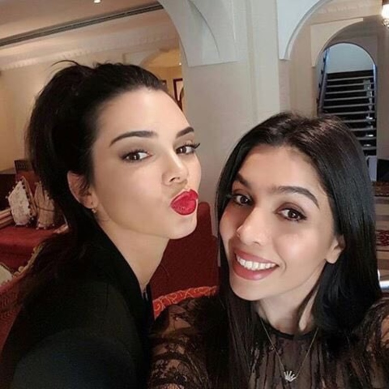 سميرة ألفت مع عارضة الأزياء كيندال جينر