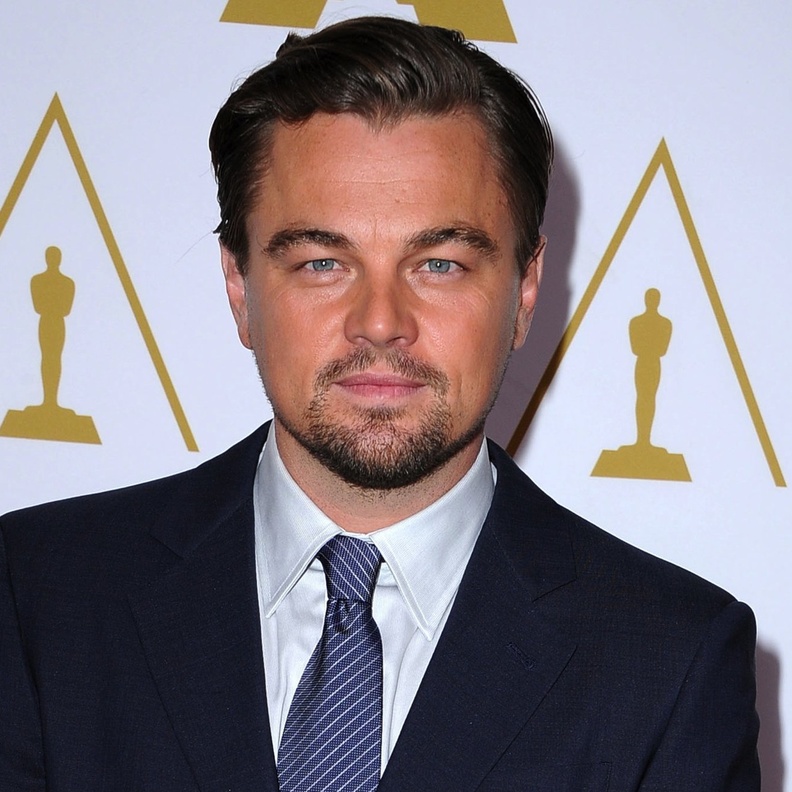 سيارات الاسعاف باشرت حادث ليوناردو دي كابريو Leonardo DiCaprio