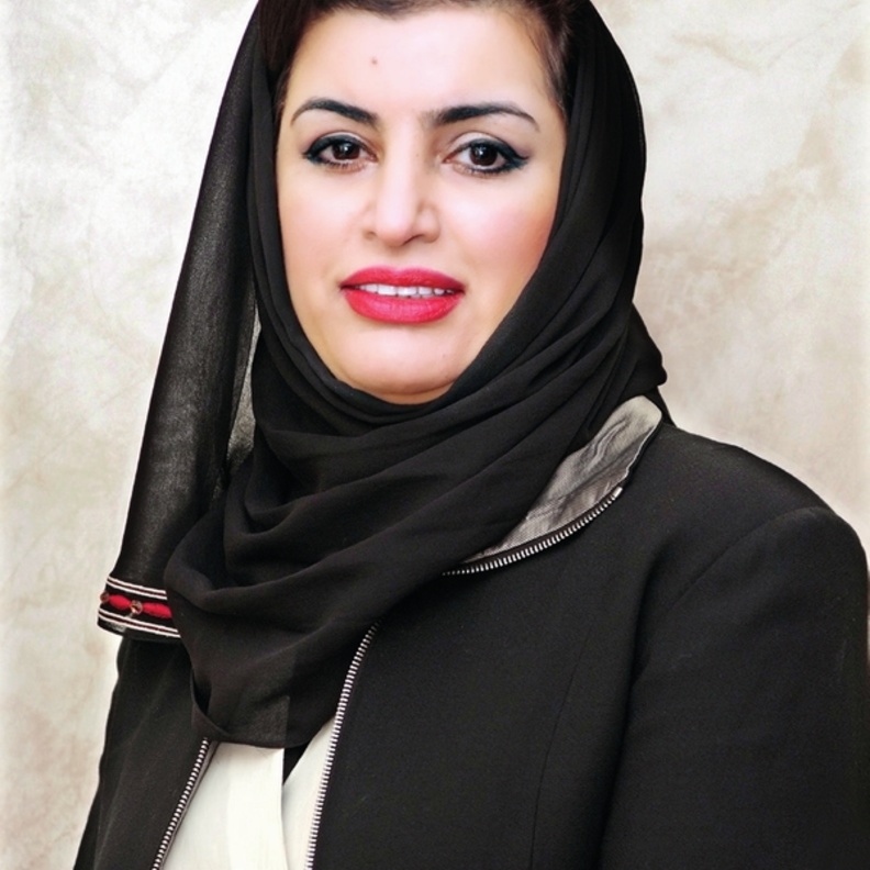 سيدة الأعمال القطرية عائشة الفردان