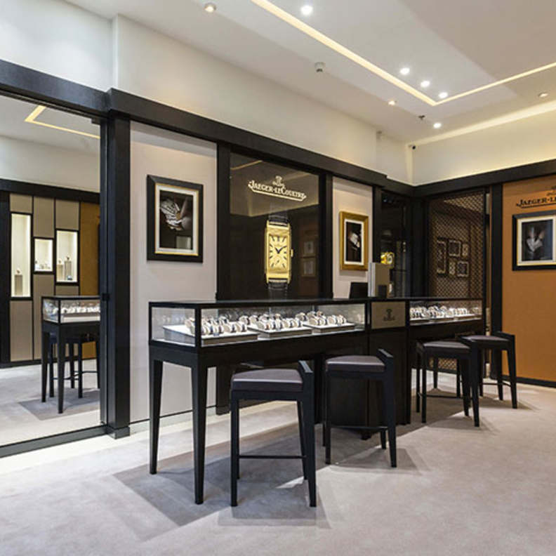 سيُتاح لذواقة الساعات التمتع باستكشاف الساعات من فئة المجوهرات الفاخرة بالإضافة إلى المجموعات الاستثنائية الأخرى