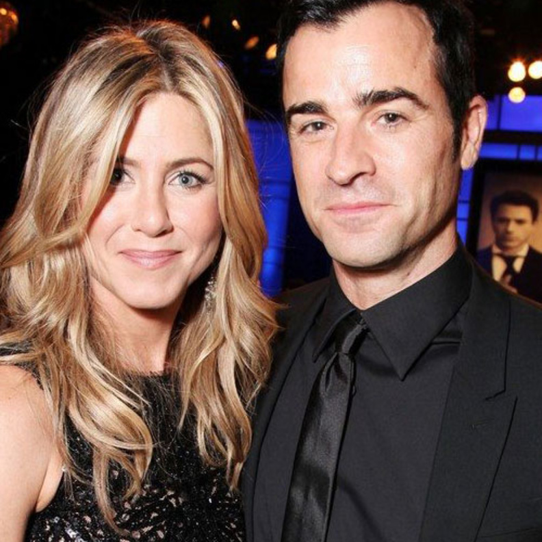 مشهد من احدى الافلام يجمع بين بن افليك وجينيفر