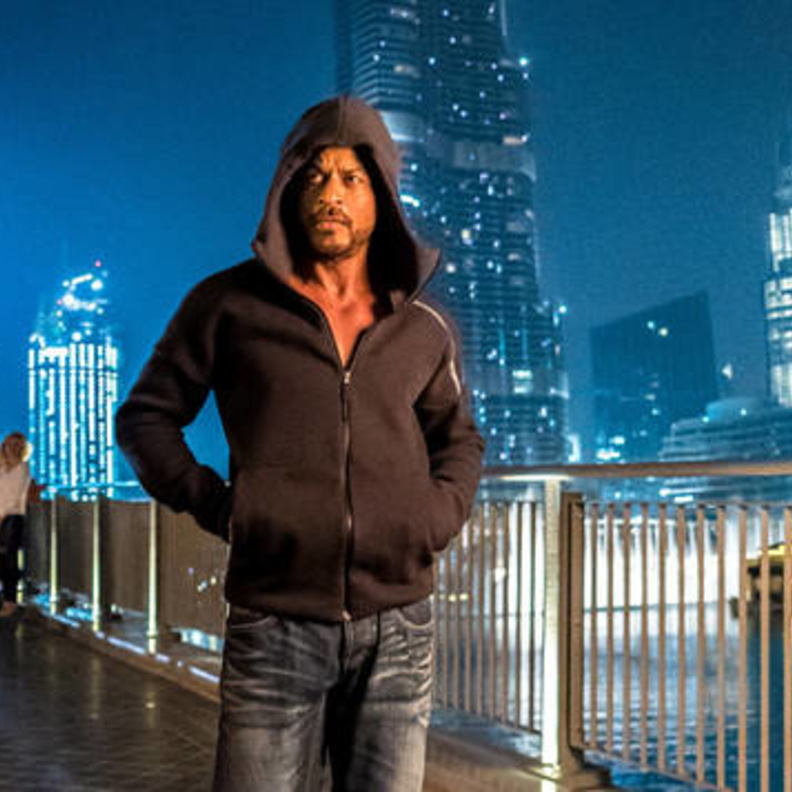 شاروخان يقدم إعلانا بديعا يروج للسياحة في دبي