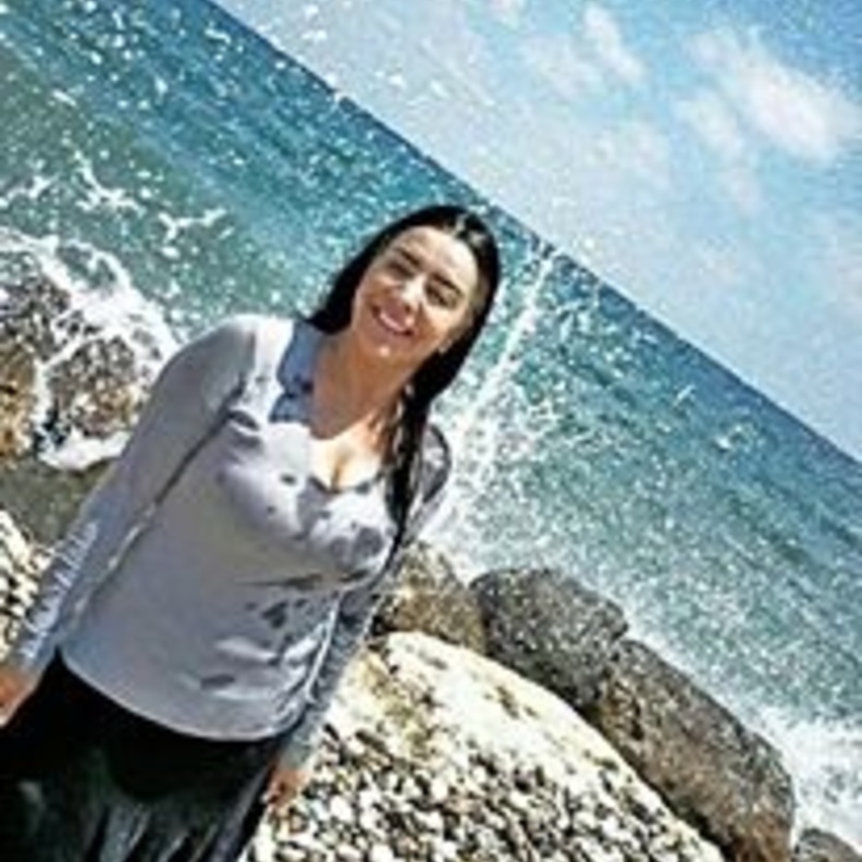 شكران مرتجى و البحر