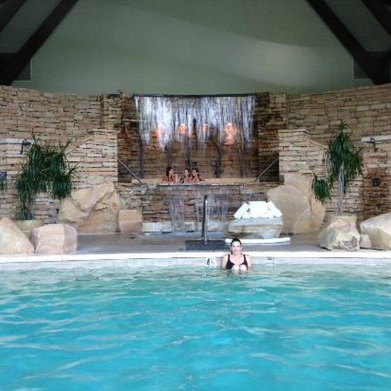 شلال الحوض الساخن