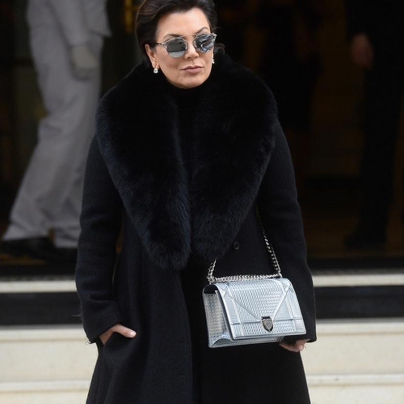 شنطة استثنائية بتوقيع كريس جينير Kris Jenner من ديور Dior
