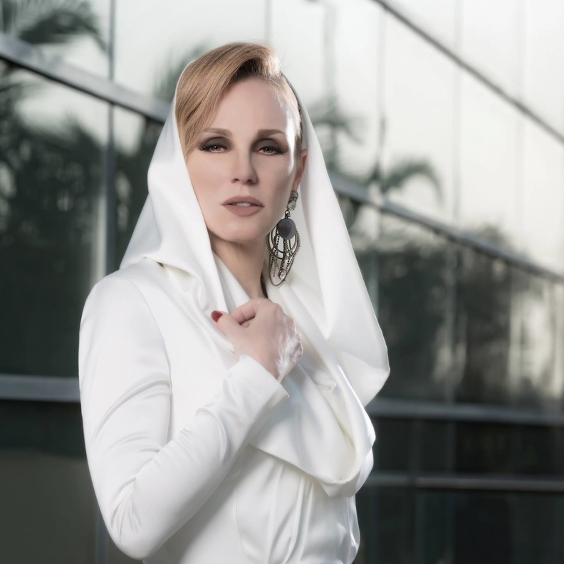 شيرين رضا تشارك يسرا بطولة "فوق مستوى الشبهات"