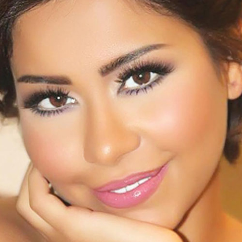 مريم وهنا ابنتا شيرين عبدالوهاب