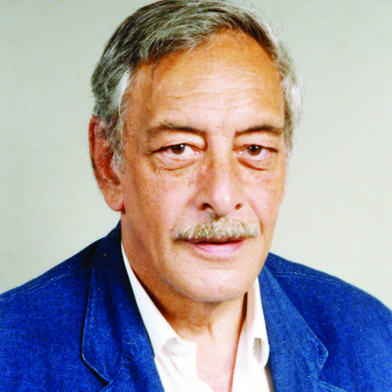 الفنان القدير يحفظ مشاهده ويستوعبها جيدًا 