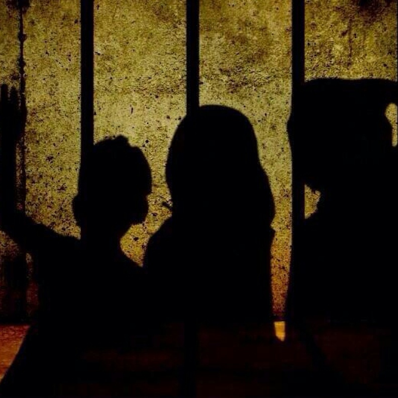 سعوديات يقدمن الخدمة بأول فندق 5 نجوم بالعالم لموقوفي السجن 