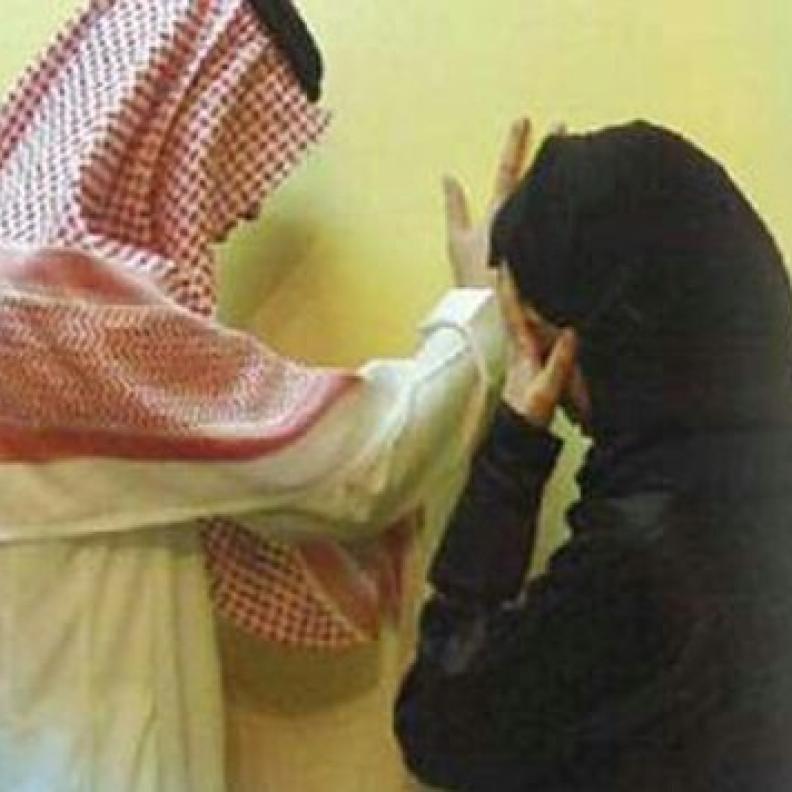 طلاق عشرينية بسبب خطأ طبي