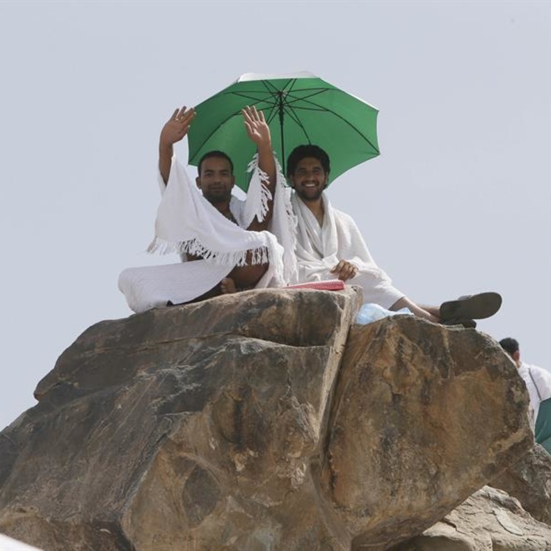  صورة لحجاج في عرفة