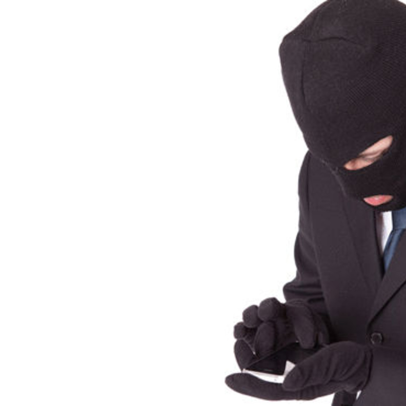 احذروا "mtoken" تطبيق وهمي لعصابة أوكرانية تسرق عملاء البنوك السعودية 