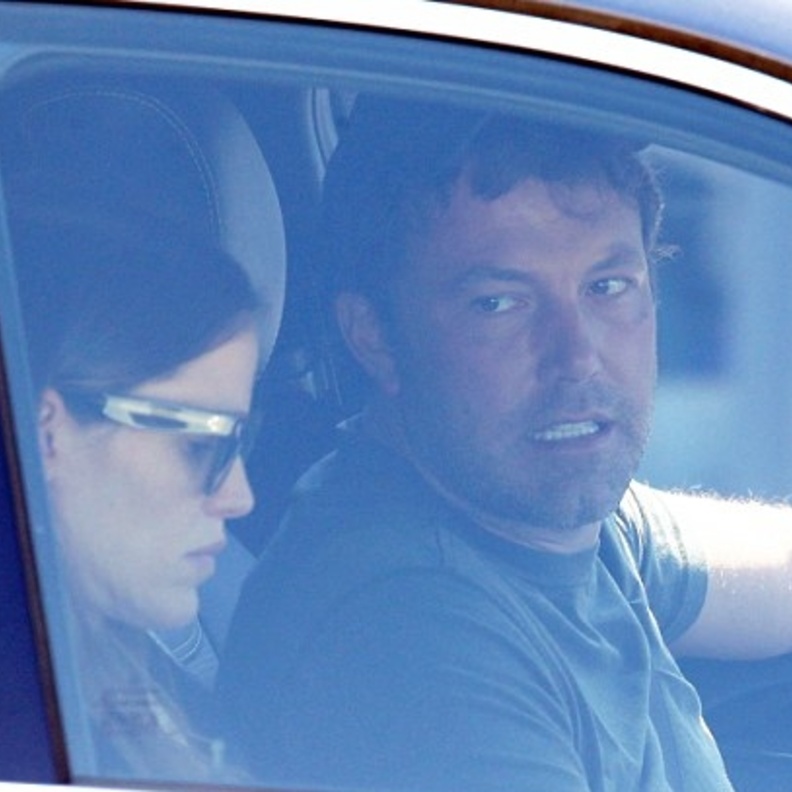 صوره تظهر بن افليك يعنف جينيفر غارنر