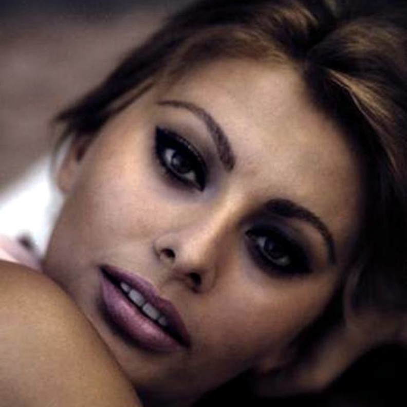 صوفيا تتذكر أجمل ايام حياتها