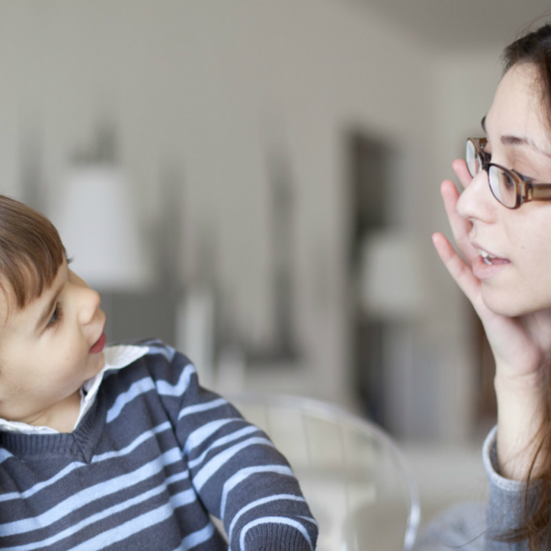 طرق مساعدة الطفل على الكلام 