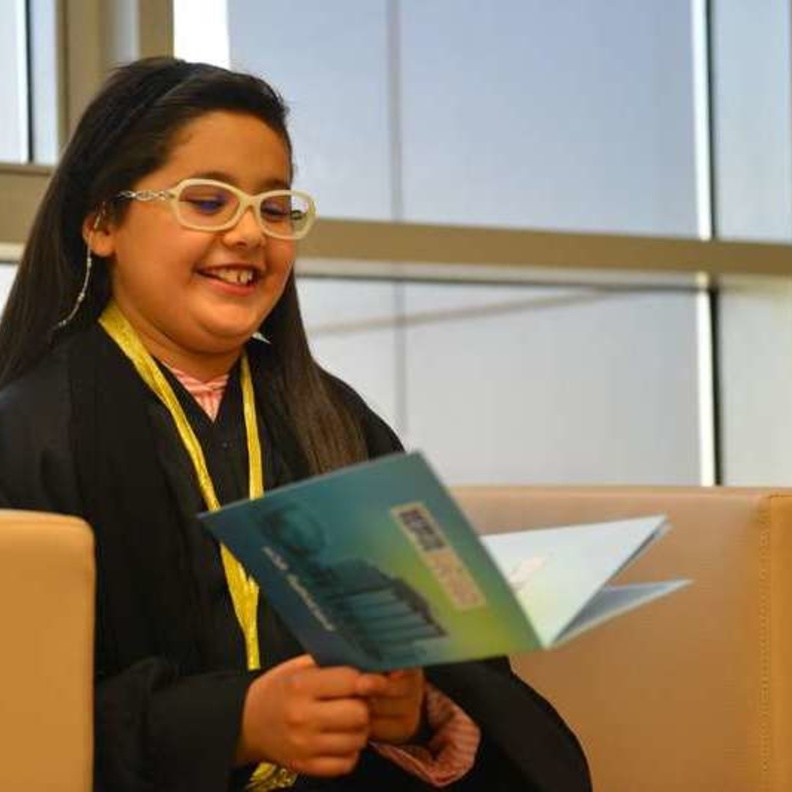 طفلة سعودية تحصد ميداليتين دوليتين لاختراعها 