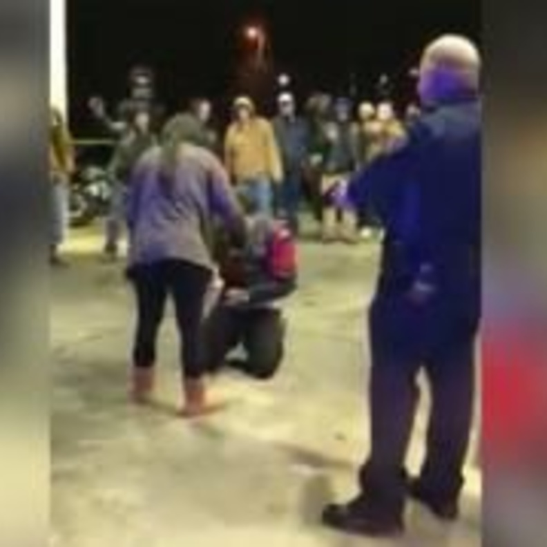 طلب زواج تحت تهديد السلاح