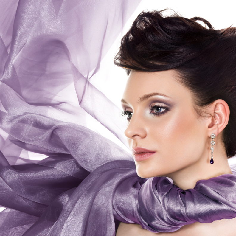 ظلال العيون البنفسجي من صيحات المكياج لهذا الموسم