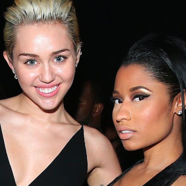 نيكي توصف مايلي بـ