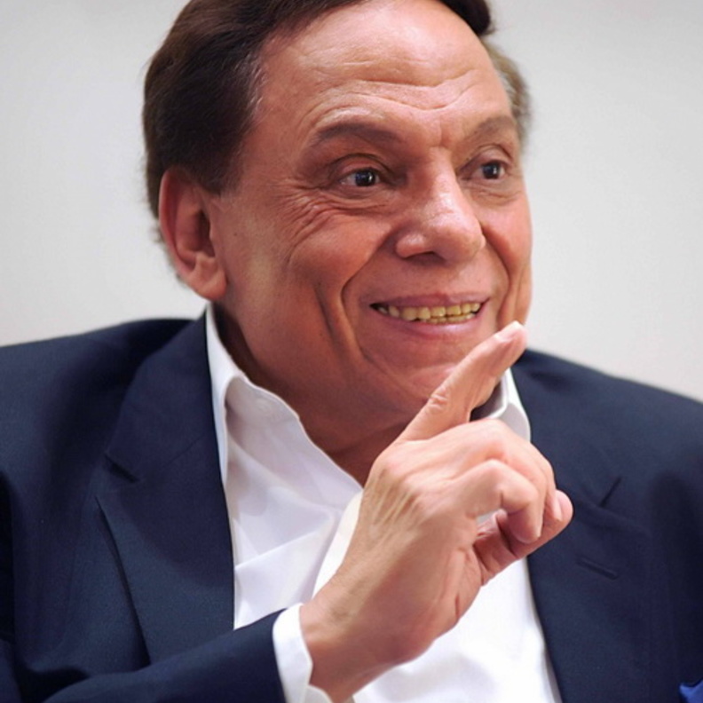 محمد عادل امام مع زوجته