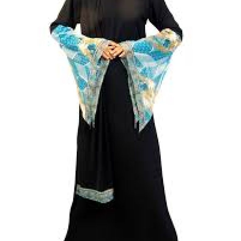 عباءات ممنوعة.