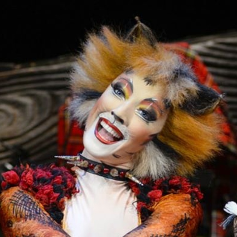 دبي أوبرا تستعد لعرض "كاتس" الشهير