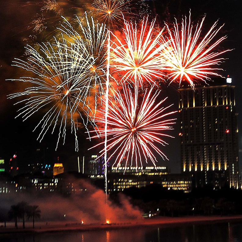 عروض الألعاب النارية المذهلة خلال مهرجان دبي للتسوق 6