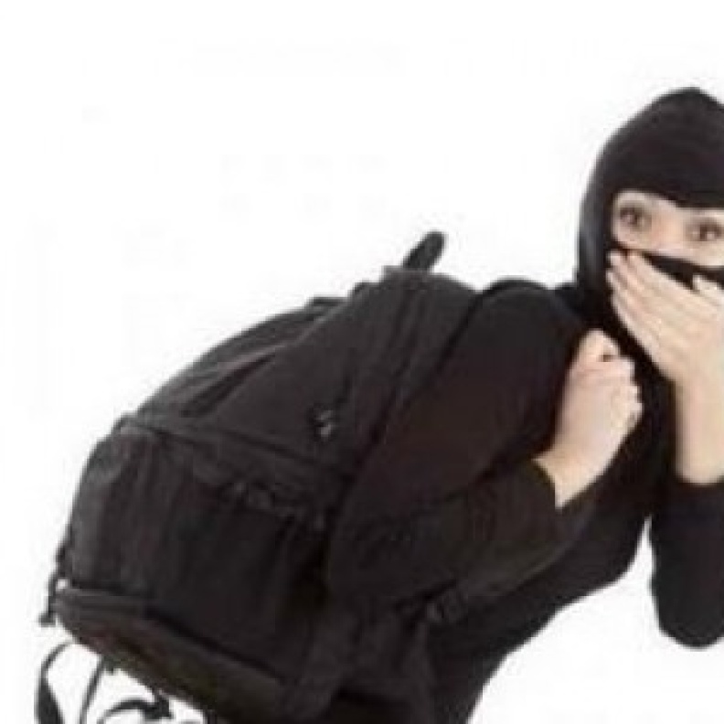 عشرينية جمعت نصف مليار ريال.. وهربت! 