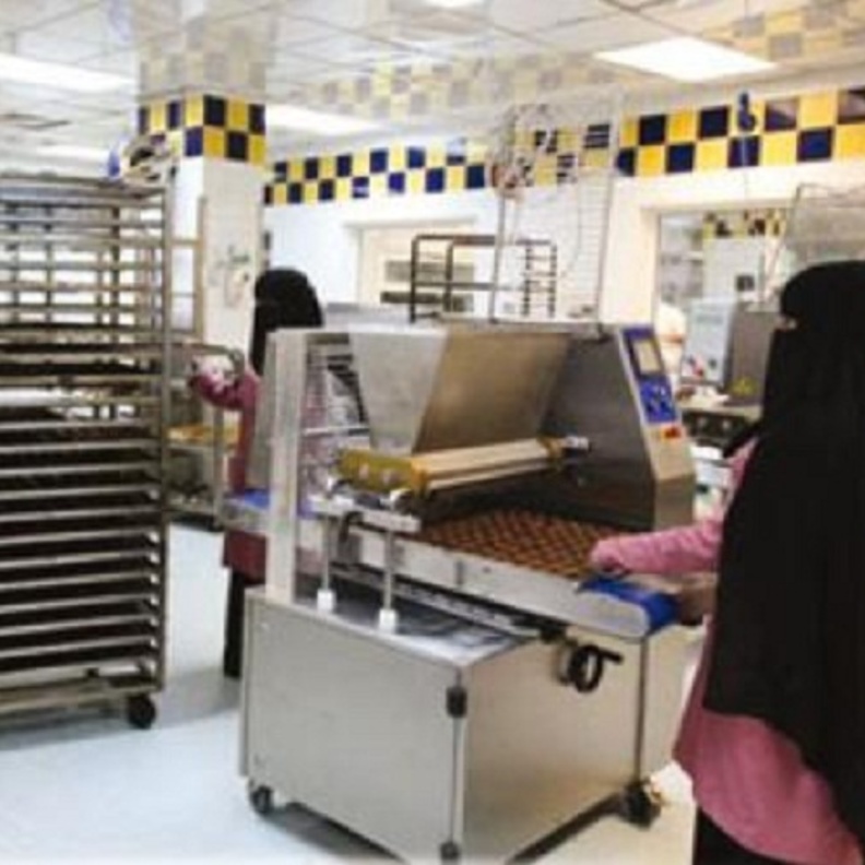 عمل السعوديات في المخابز
