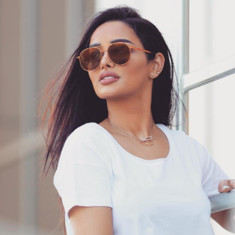 مكياج ناعم لعهود العنزي وطلة صيفية عصرية