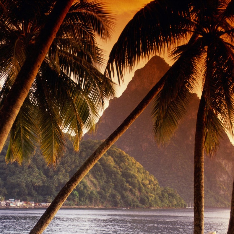 غروب الشمس في سانت لوسيا اكثر من رائع