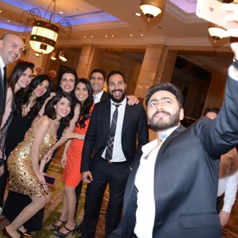 تامر حسني في سيلفي مع محمود الليثي