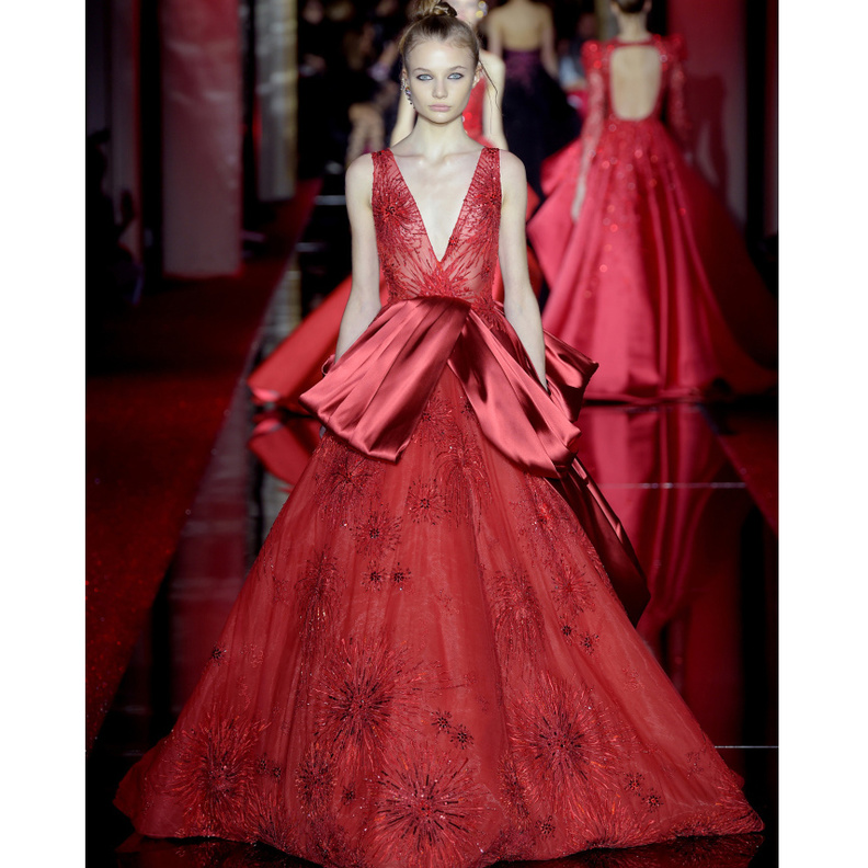 فستان خطوبة رائع من زهير مراد