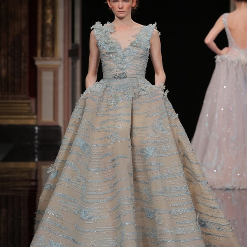 فستان خطوبة من زياد نكد