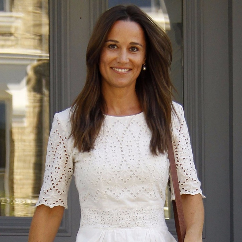 فستان زفاف بيبا ميدلتون لا زال مجهولا