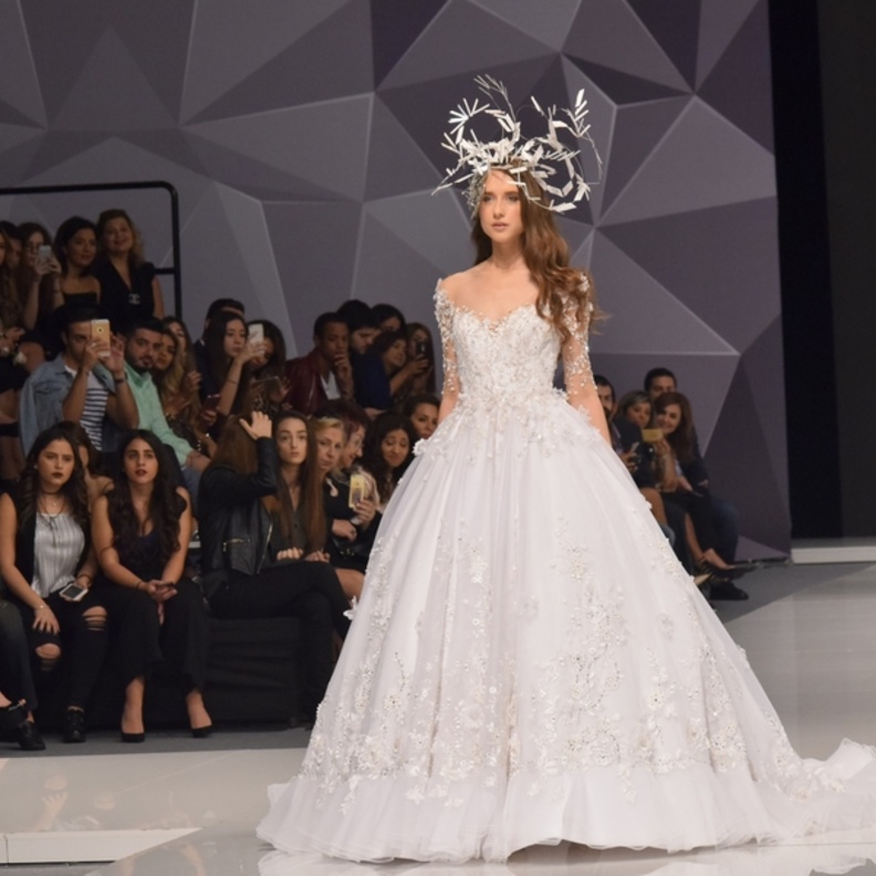 فستان زفاف غاية في الاناقة للمصمم حنا توما