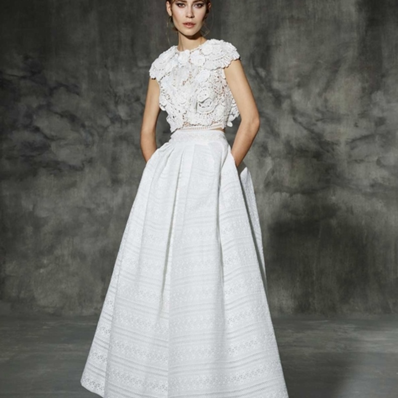 فستان زفاف من قطعتين من Yolan Cris