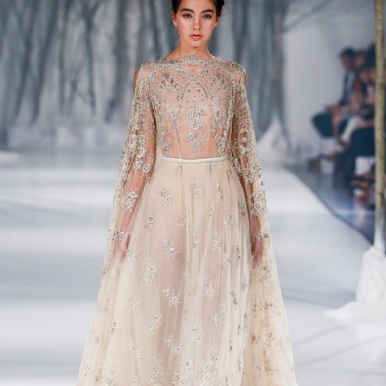 فستان زفاف من مجموعة نعيم خان Naeem Khan لربيع 2017