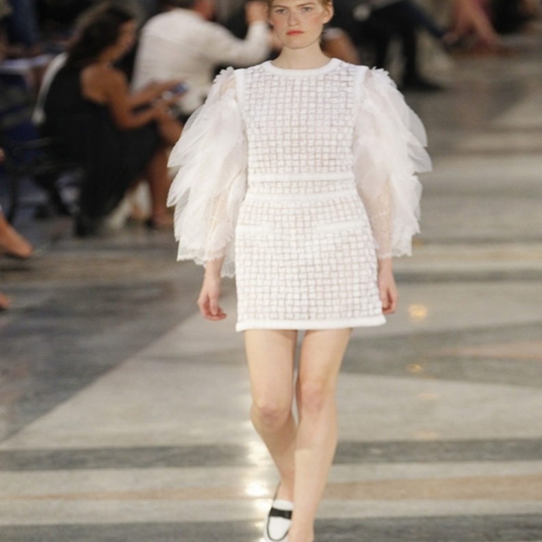 فستان مميّز لإحتفالات آخر العام من شانيل