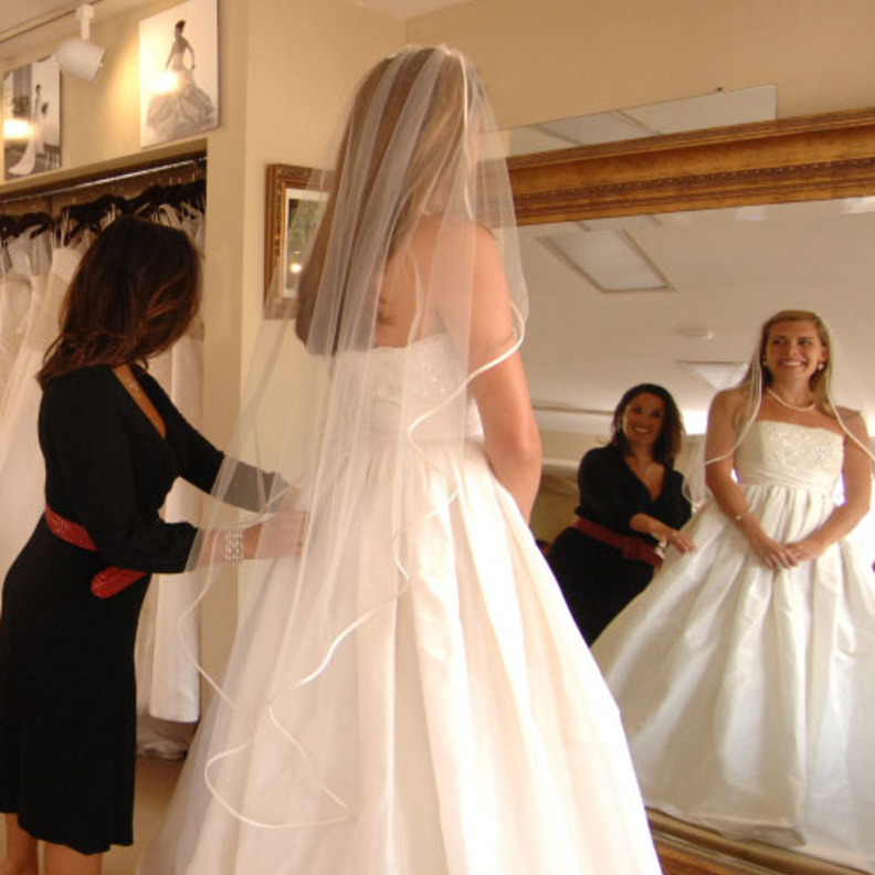 فستان زفاف مستعمل، إليك مايجب معرفته عند اقتنائه